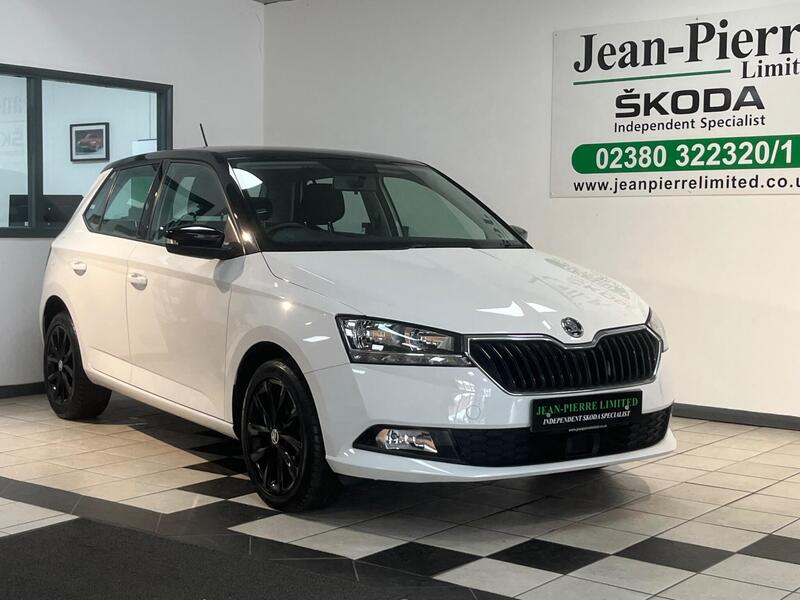 Skoda Fabia main image