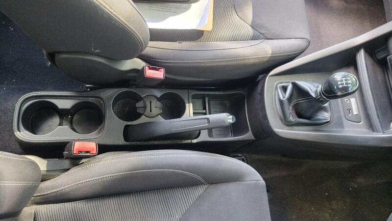2016 Ford Ka+ — photo 32
