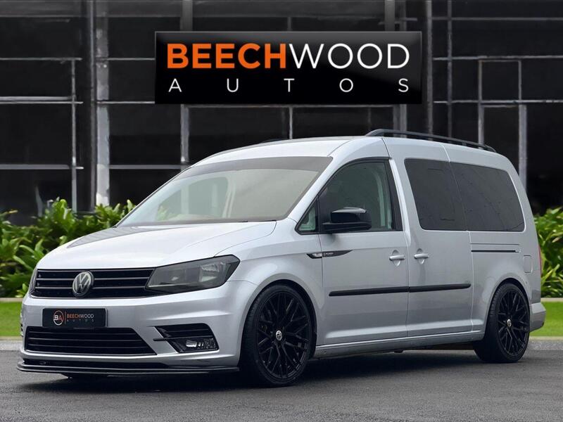 Volkswagen Caddy Maxi Life view 2