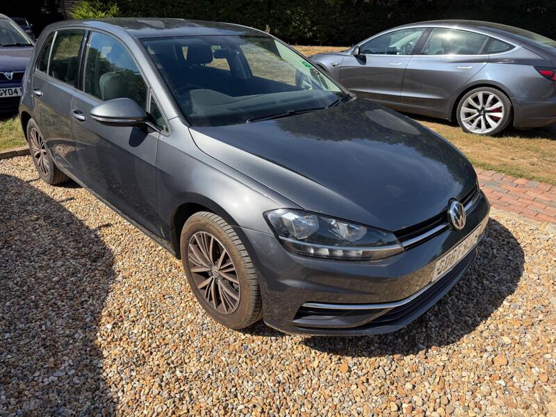 Volkswagen Golf main image