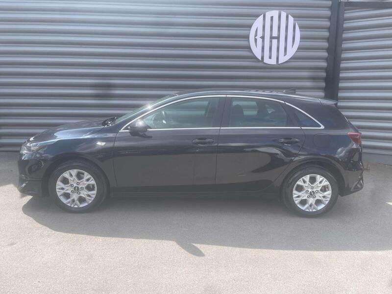Kia Ceed view 3