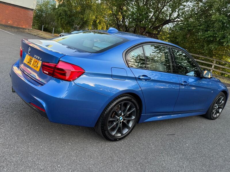 BMW 3 Series view 5