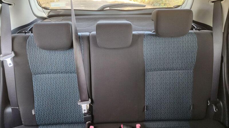 2012 Toyota Yaris — photo 35