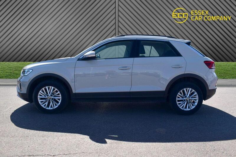 Volkswagen T-Roc view 6
