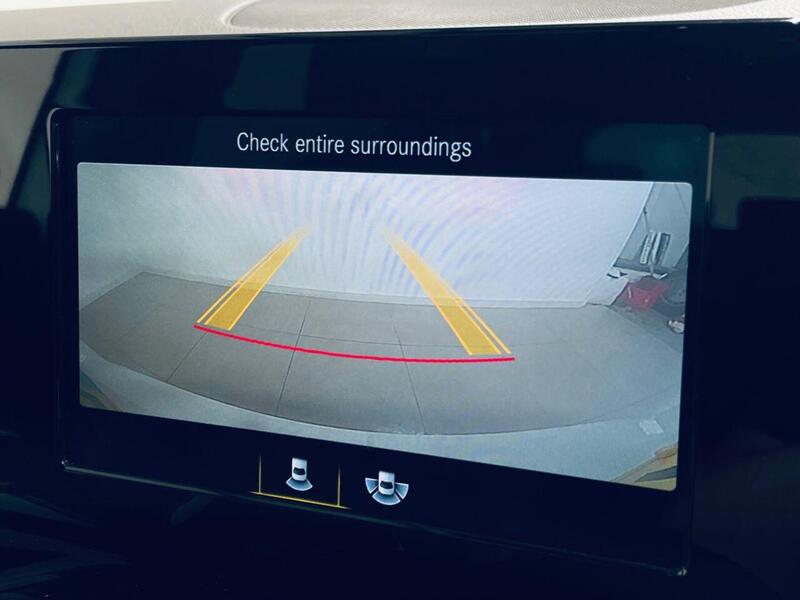 Mercedes-Benz B Class view 2