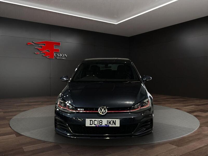 Volkswagen Golf view 2