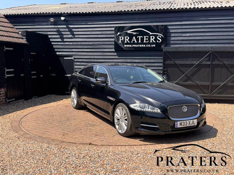 2010 (M reg) Jaguar XJ in Black for sale