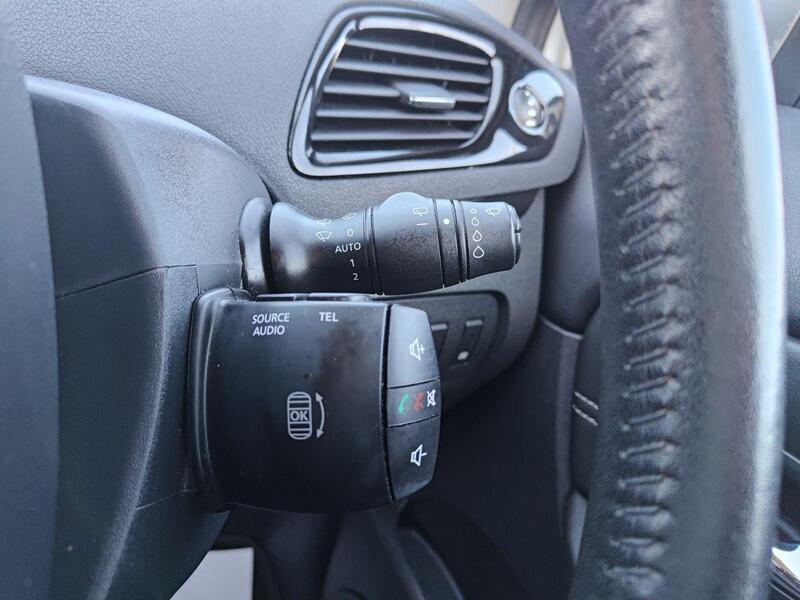 Renault Scenic view 15