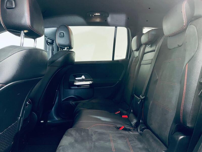 Mercedes-Benz Mercedes-Benz GLB view 7