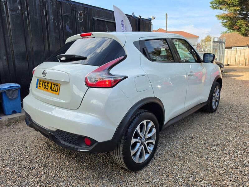 Nissan Juke 1.6 Tekna XTRON Euro 6 5dr thumbnail 8