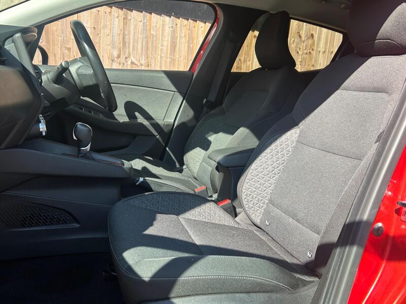 Renault Clio view 4