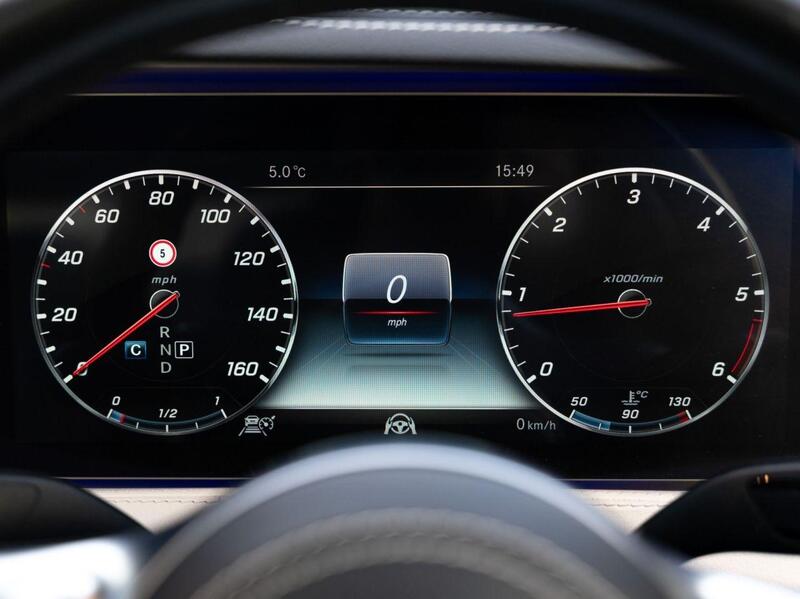 Mercedes-Benz S Class view 34