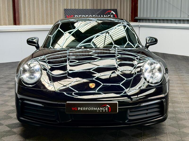 Porsche 911 view 5