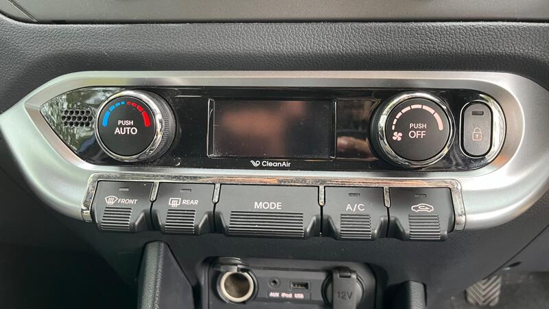2014 Kia Rio — photo 31