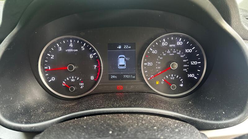 2017 Kia Rio — photo 16