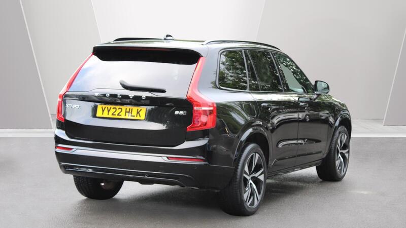 Volvo XC90 view 2