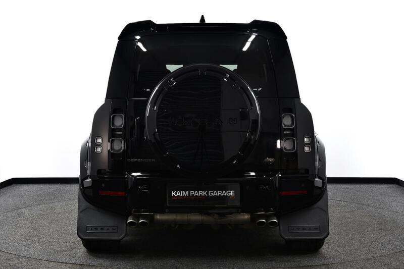 Land Rover Defender 110 view 6