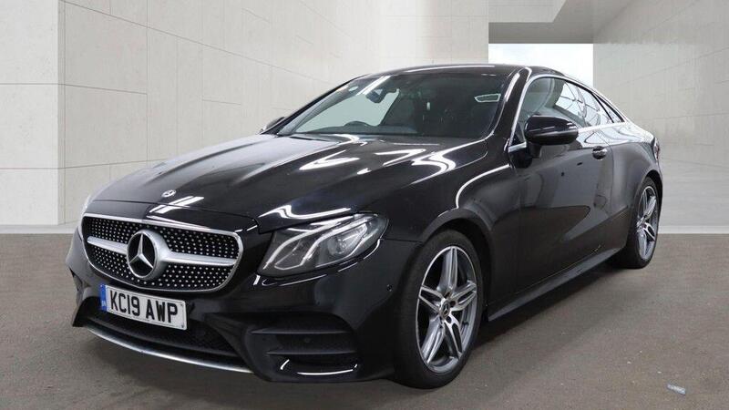 Mercedes-Benz E-Class view 4