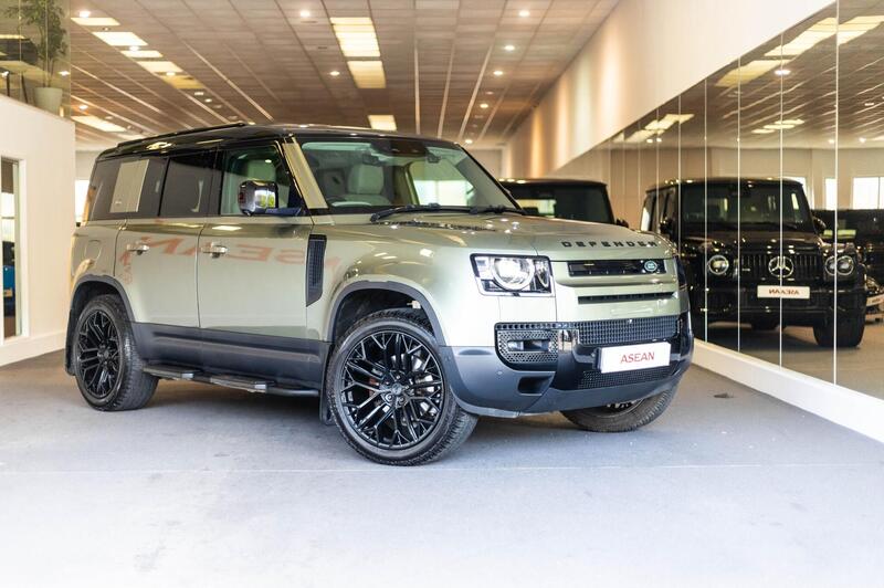 Land Rover Defender 110 main image