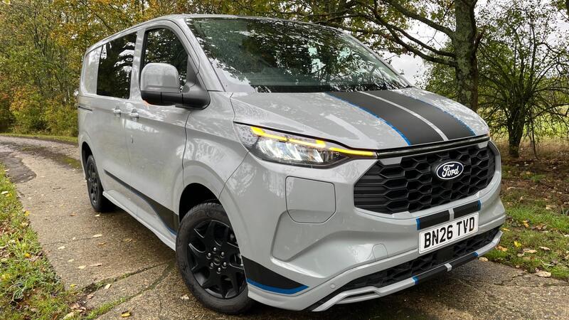2026 Ford Transit Custom — photo 17