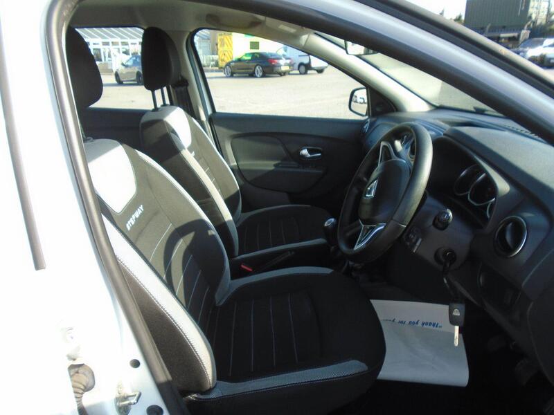Dacia Sandero Stepway view 5