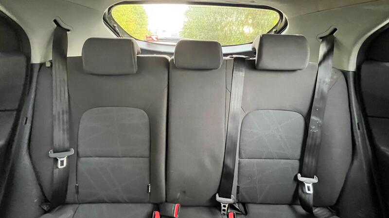2016 Kia Rio — photo 31