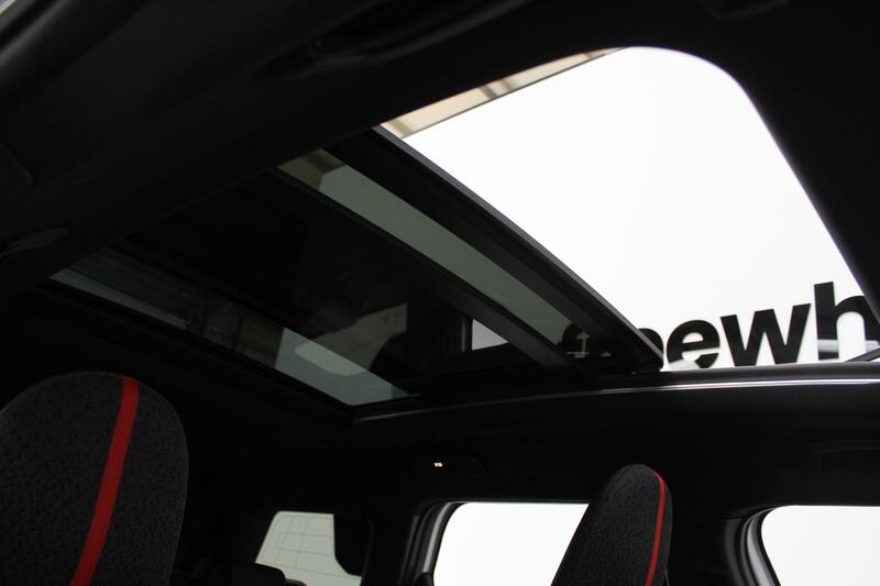 2024 MINI Electric Countryman in White — image 19 of 90