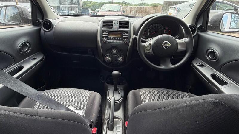 2013 Nissan Micra — photo 10