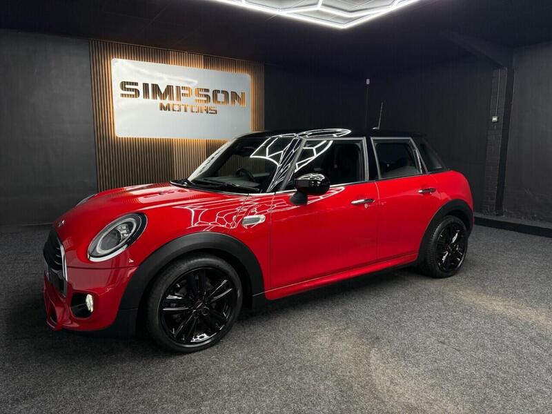 Mini Hatch view 3