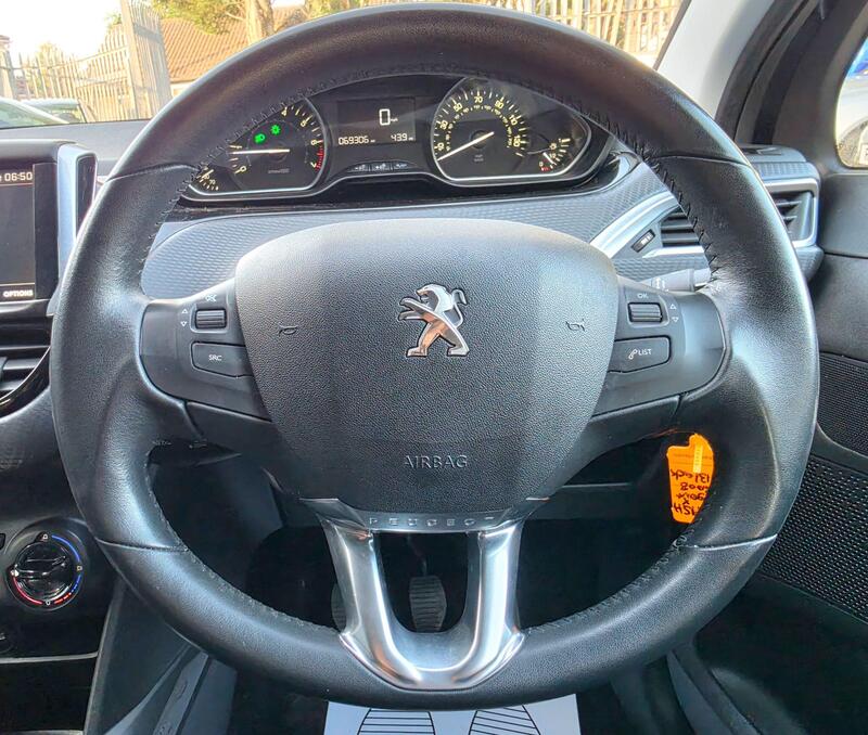 Peugeot 2008 1.2 PureTech Active Euro 6 (s/s) 5dr thumbnail 30