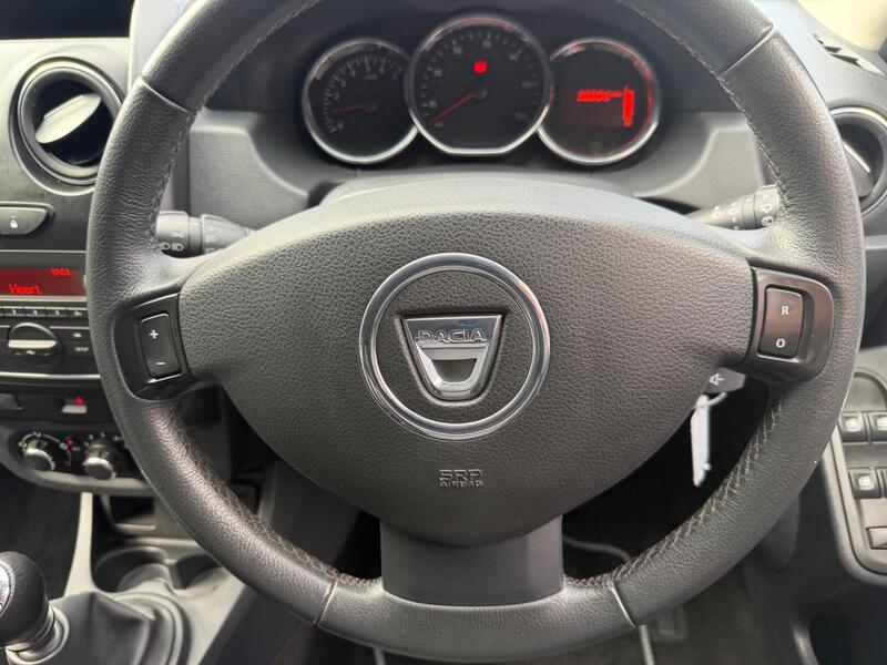Dacia Duster view 3
