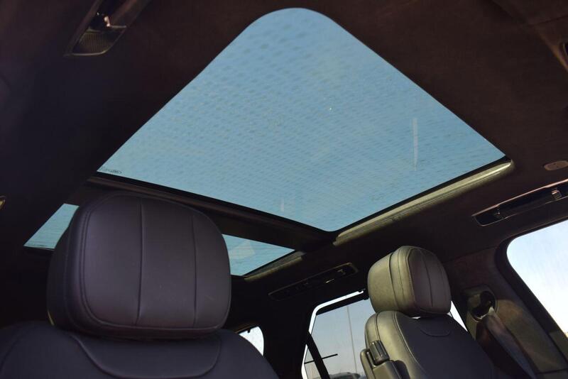 Land Rover Range Rover Sport view 3