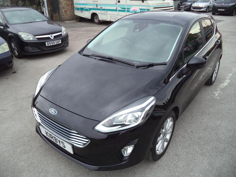 Ford Fiesta view 3