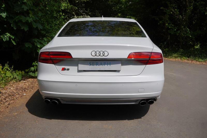 Audi S8 view 4