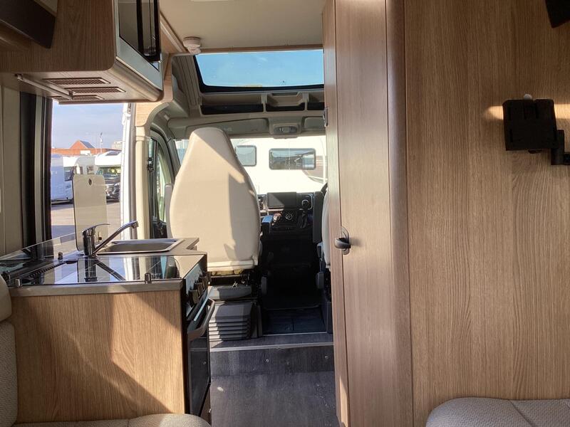Auto-Trail V-Line 610 Sport — image 30