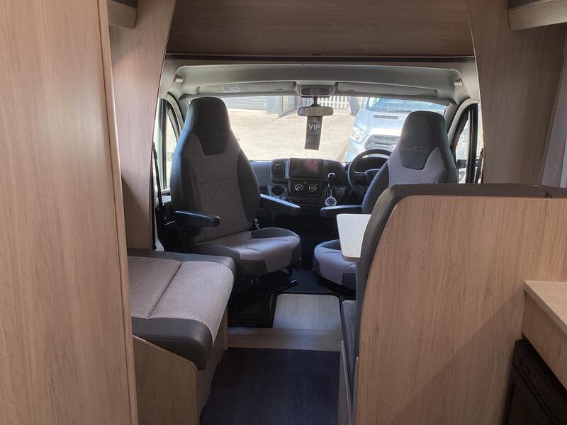 Auto-Trail Expedition C71 — image 29