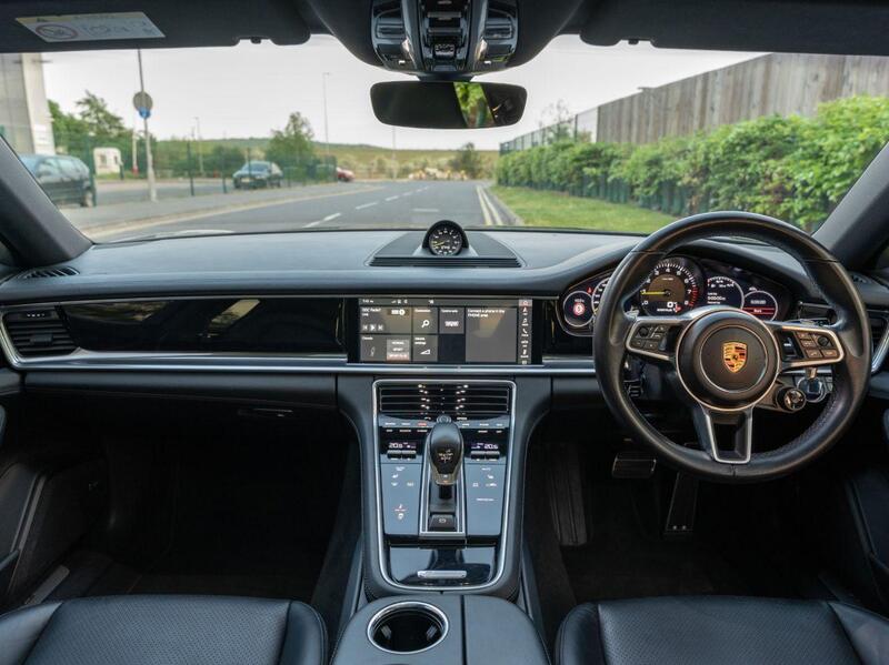 Porsche Panamera view 13