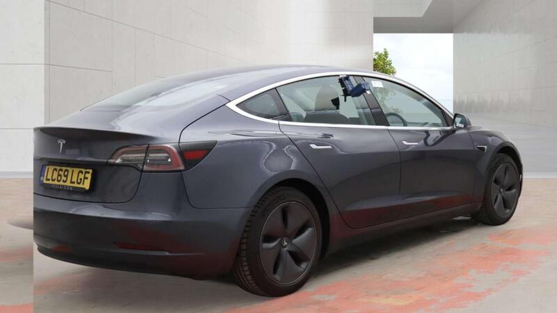 Tesla Model 3 view 4