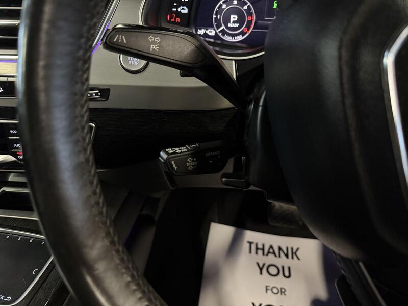 Audi Q7 view 40