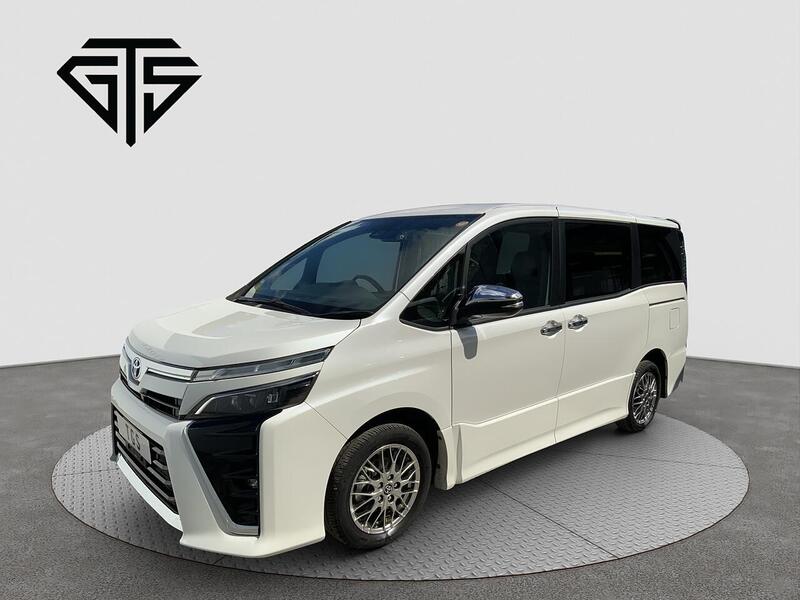 Toyota Voxy view 7