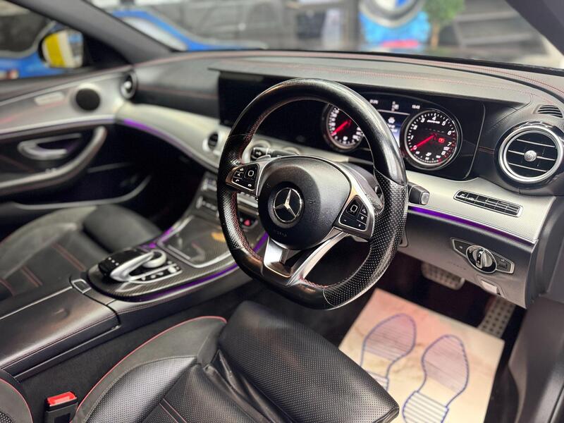 Mercedes-Benz E-Class view 19