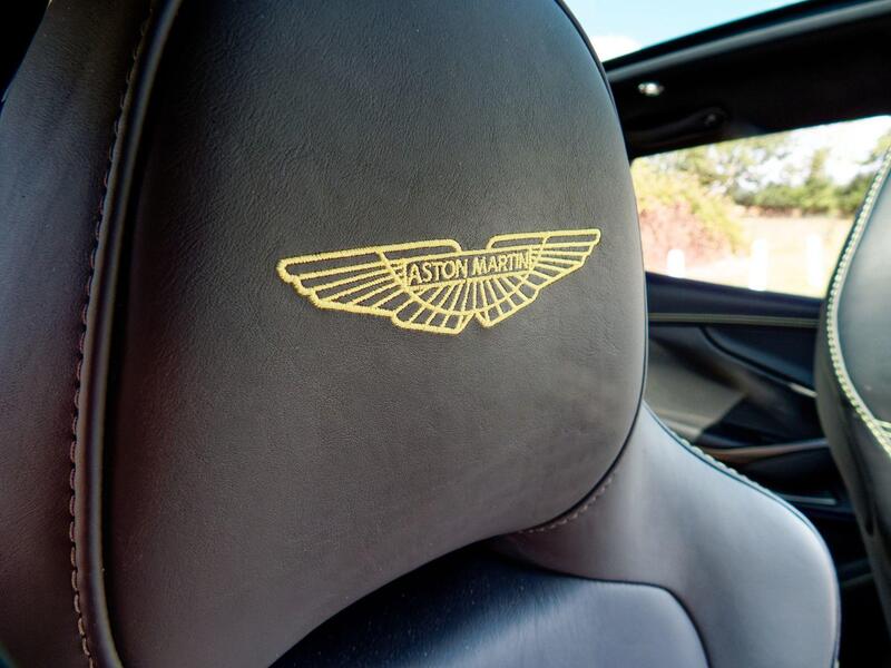 Aston Martin DBX view 52
