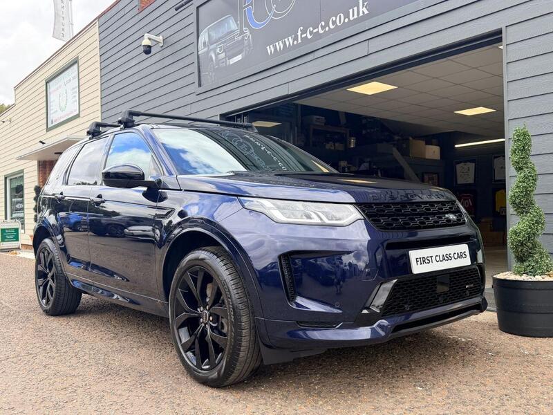 Land Rover Discovery Sport view 5