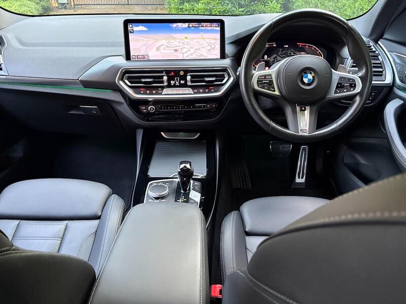 BMW X3 view 3