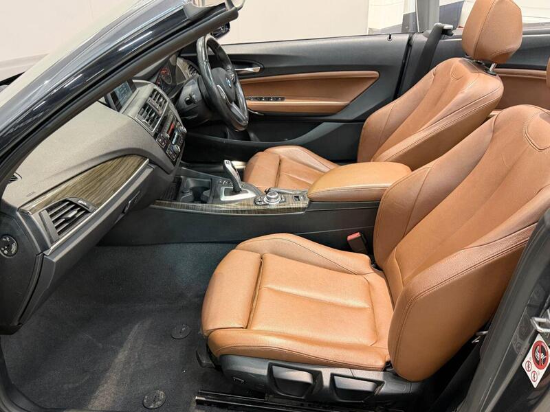 Volkswagen Golf view 4
