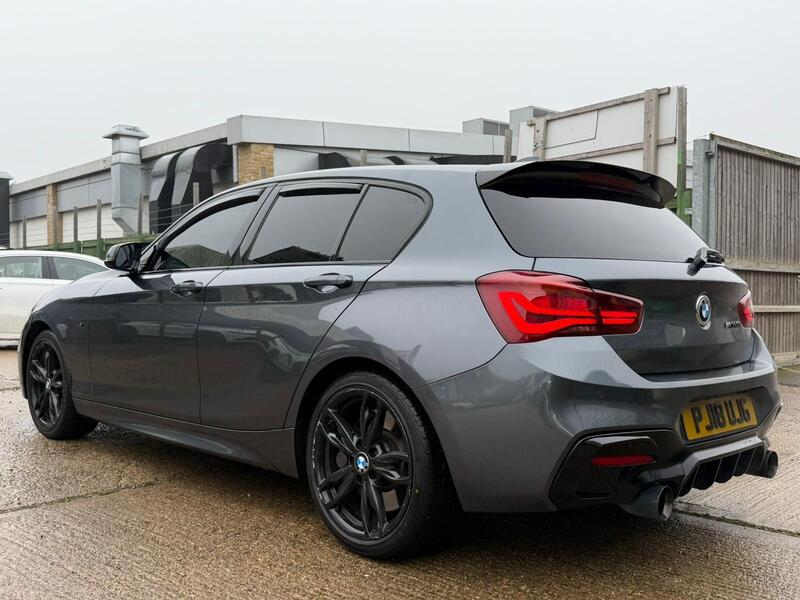 BMW 1 Series view 5