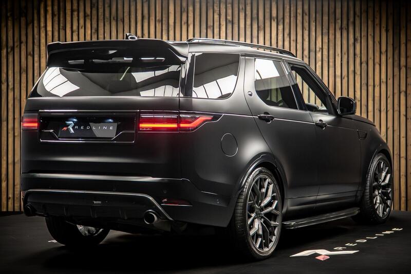 Land Rover Discovery view 4