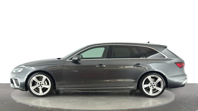 Audi A4 view 7