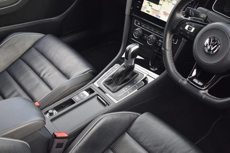 Volkswagen Golf view 7