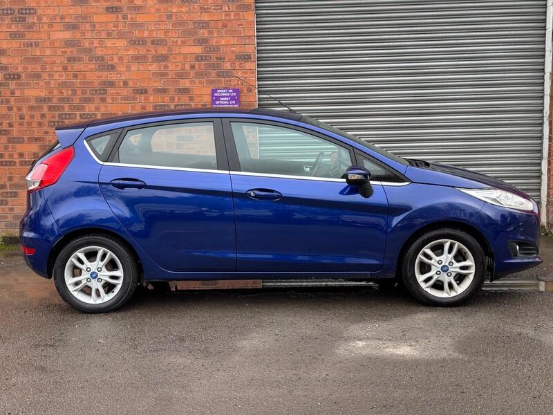 Ford Fiesta view 6
